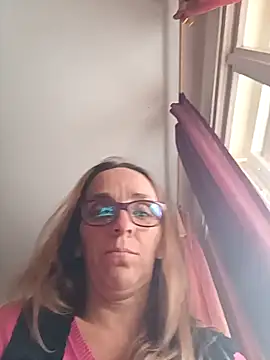 Dettybitch40 online show from 10-26-25, 11:49