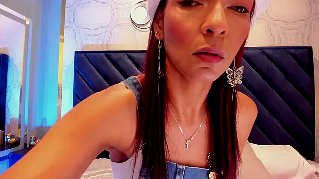 HannaPetit online show from 11-01-25, 07:16