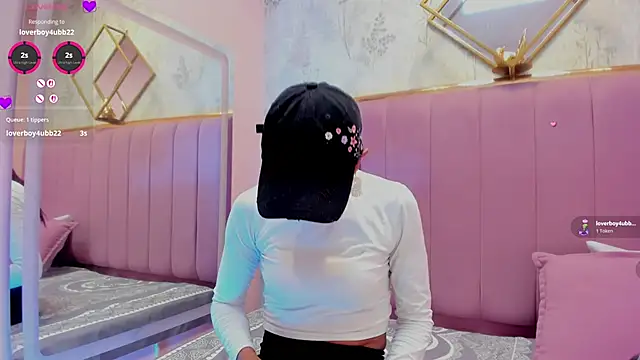 HannaPetit online show from 04-15-26, 07:21