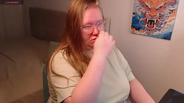 Snapshot of Ann_Muna chatting on 01-10-25, 11:08 Ann Muna online show from 01-10-25, 11:08