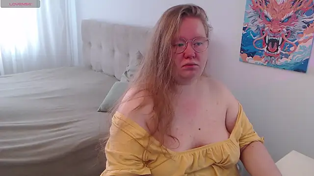 Snapshot of Ann_Muna chatting on 09-18-25, 12:40 Ann Muna online show from 09-18-25, 12:40