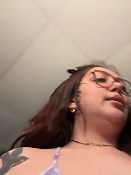 nativepumpkin95 online show from 04-28-26, 05:23