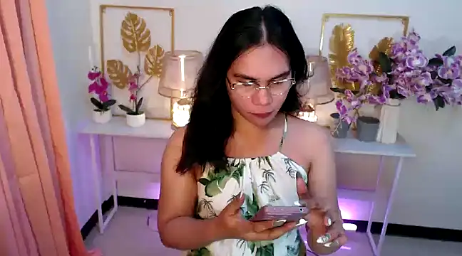 Snapshot of Asian_flabby chatting on 01-08-25, 09:34 Asian flabby online show from 01-08-25, 09:34