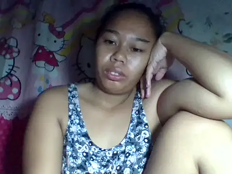 Snapshot of supertightkitty chatting on 11-19-25, 10:21 supertightkitty online show from 11-19-25, 10:21