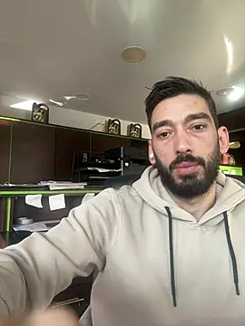 Snapshot of dk2995 chatting on 01-08-25, 09:00 dk2995 online show from 01-08-25, 09:00