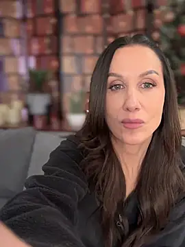 Snapshot of Fiona_Kent_ chatting on 12-24-24, 04:33 Fiona Kent online show from 12-24-24, 04:33