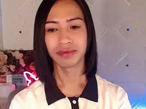 Snapshot of Lemonadexxx chatting on 02-21-25, 07:54 Lemonadexxx online show from 02-21-25, 07:54