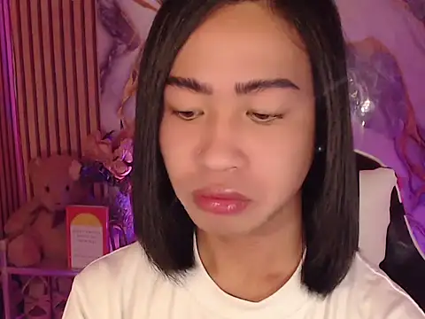 Snapshot of Lemonadexxx chatting on 09-10-25, 06:19 Lemonadexxx online show from 09-10-25, 06:19