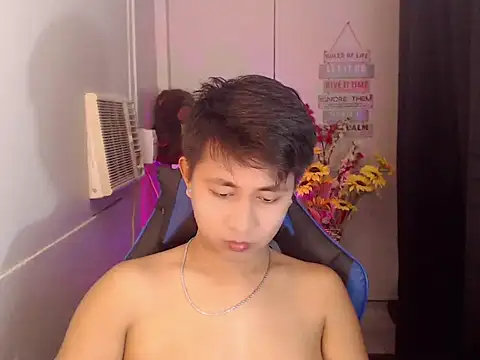 khael moreno online show from 11-15-25, 06:04