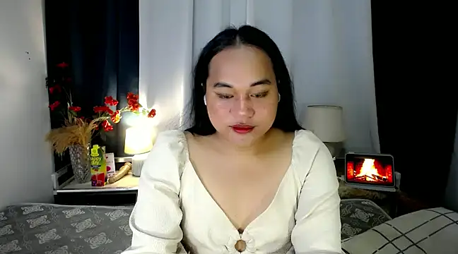 Snapshot of bettina_love chatting on 12-09-24, 08:44 bettina love online show from 12-09-24, 08:44