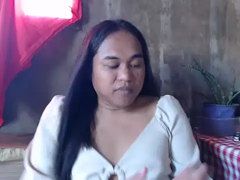 Snapshot of bettina_love chatting on 09-09-25, 06:02 bettina love online show from 09-09-25, 06:02