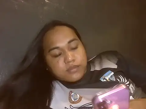 Snapshot of bettina_love chatting on 06-26-26, 04:55 bettina love online show from 06-26-26, 04:55
