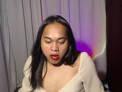 Snapshot of bettina_love chatting on 07-01-26, 08:52 bettina love online show from 07-01-26, 08:52