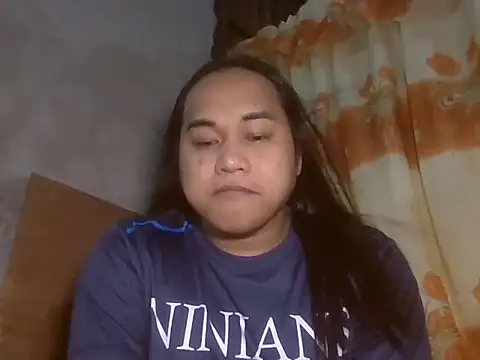 Snapshot of bettina_love chatting on 07-08-26, 12:31 bettina love online show from 07-08-26, 12:31