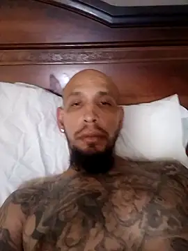 Snapshot of mrbigone45 chatting on 09-15-25, 11:10 mrbigone45 online show from 09-15-25, 11:10