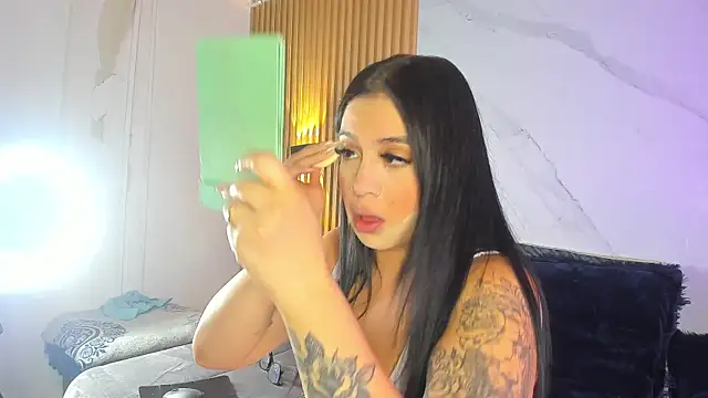 Snapshot of emilyconer chatting on 10-09-25, 03:26 emilyconer online show from 10-09-25, 03:26