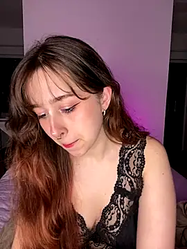 tsuki chan on online show from 09-09-25, 04:45