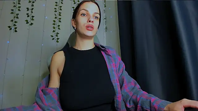 KarlaSim online show from 11-11-25, 07:25