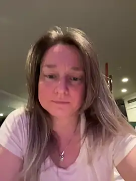 Vivian MayXxX online show from 03-08-25, 11:28