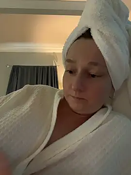 Vivian MayXxX online show from 04-24-26, 09:06