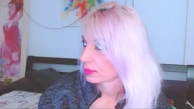 HoneyLara online show from 02-18-25, 12:48