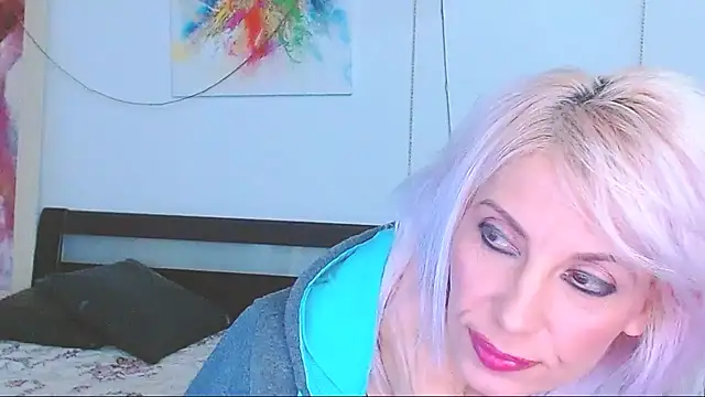 HoneyLara online show from 02-18-25, 10:14