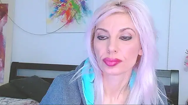 HoneyLara online show from 02-19-25, 02:44