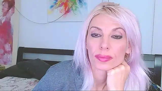 HoneyLara online show from 02-19-25, 05:49