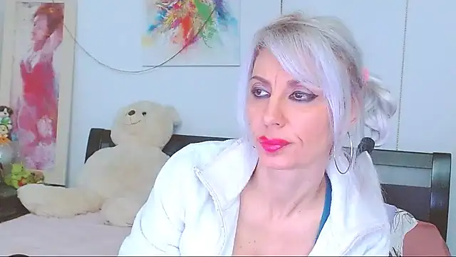 HoneyLara online show from 01-31-26, 08:29