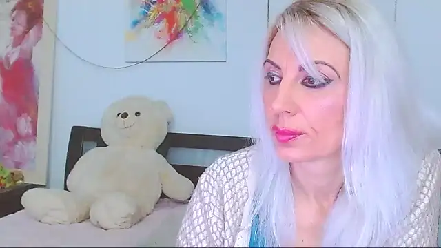 HoneyLara online show from 02-14-26, 12:18