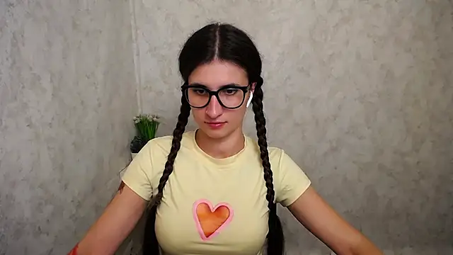 MaryEm976 online show from 06-24-26, 12:04