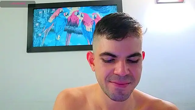 Snapshot of Matiashorney chatting on 10-28-25, 01:31 Matiashorney online show from 10-28-25, 01:31