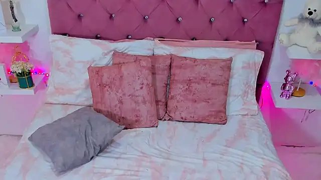 JanneCarter online show from 03-06-25, 06:59