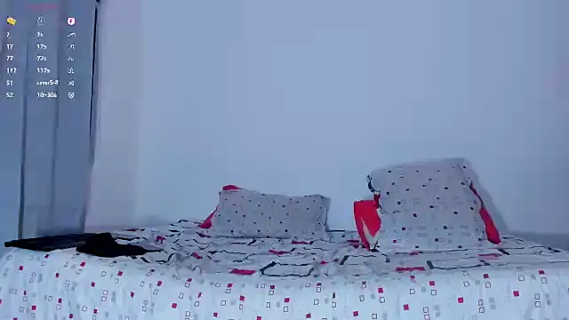 Snapshot of Cloudy_pigDude chatting on 12-12-24, 04:48 Cloudy pigDude online show from 12-12-24, 04:48