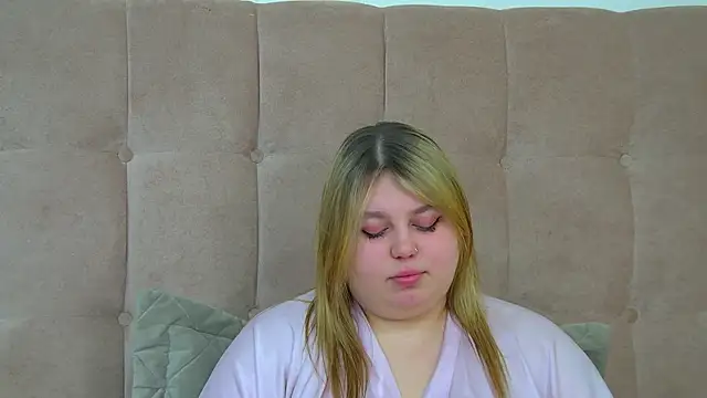 LillianKim online show from 02-08-26, 06:44