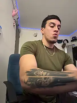 strongboy  online show from 04-06-26, 05:03