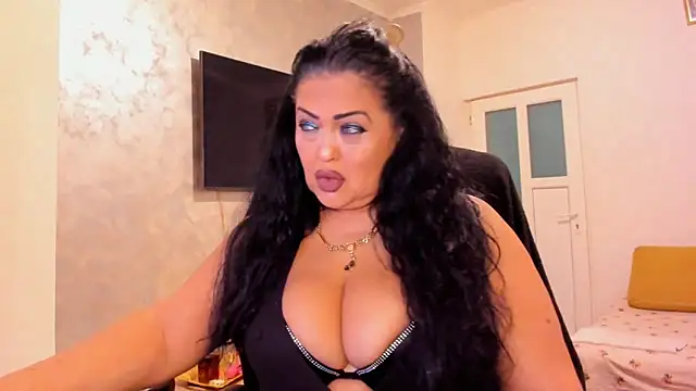 Snapshot of Brendaxx1 chatting on 10-05-25, 08:29 Brendaxx1 online show from 10-05-25, 08:29