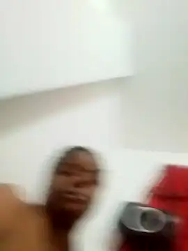 Snapshot of bigtitssxx chatting on 10-24-25, 06:43 bigtitssxx online show from 10-24-25, 06:43