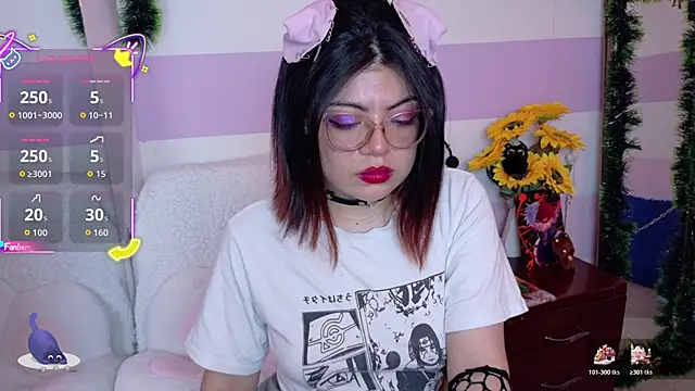 Catwhite  online show from 01-08-26, 04:09