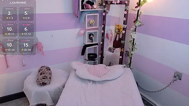 Catwhite  online show from 04-16-26, 09:39