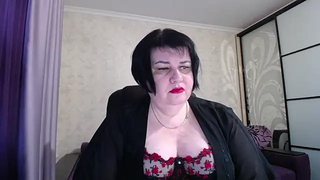 JuicyLady Di online show from 12-17-25, 05:57