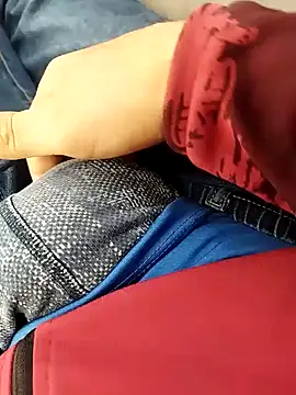 Snapshot of K-27 chatting on 10-11-25, 02:15 K-27 online show from 10-11-25, 02:15