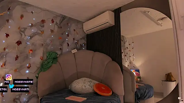 Katemoss70 online show from 11-29-25, 12:30