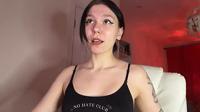 Snapshot of pinkdolly18 chatting on 02-24-25, 09:31 pinkdolly18 online show from 02-24-25, 09:31