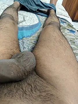 Snapshot of Aaryans69 chatting on 09-12-25, 12:11 Aaryans69 online show from 09-12-25, 12:11