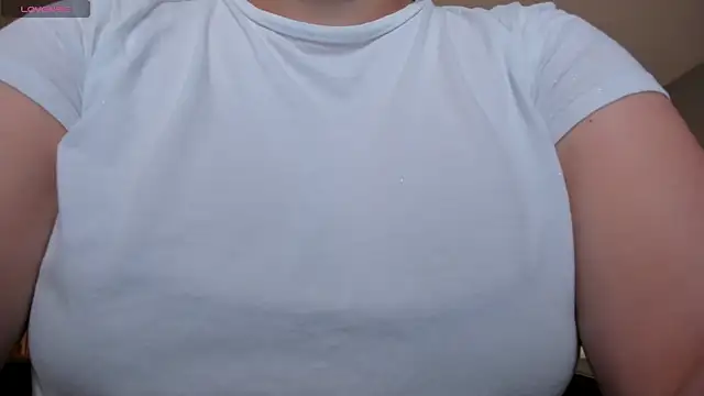 Snapshot of MartinnaBonnet chatting on 02-26-25, 10:47 MartinnaBonnet online show from 02-26-25, 10:47