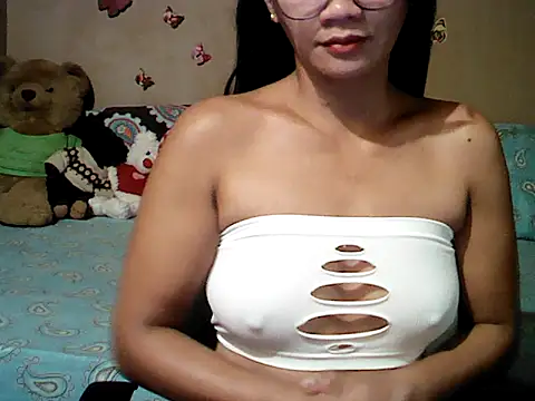 Mia Rein online show from 04-27-26, 02:04