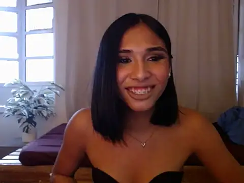 Snapshot of TSqueenOfCUM chatting on 07-10-26, 08:07 TSqueenOfCUM online show from 07-10-26, 08:07