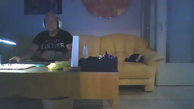 Hotwerner666 online show from 09-19-25, 11:55