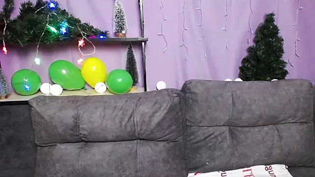 Snapshot of MilaLoona chatting on 01-09-25, 10:20 MilaLoona online show from 01-09-25, 10:20